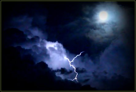 AWESOME Storm with Super Moon :D