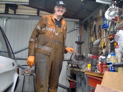 me working in my garage i do clean up nicely
