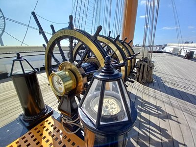 The Ships Wheel
