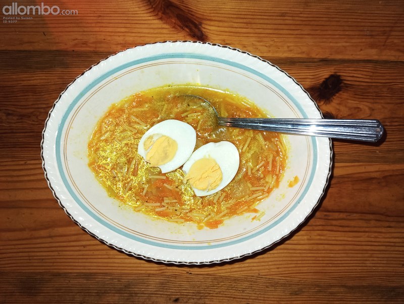 Evning soup... tomata passata was moldy, so made on chicken broth