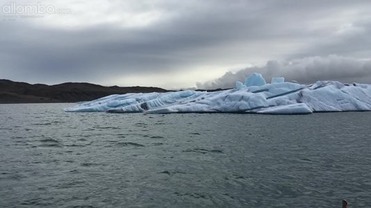 Iceland glacier lagoon 3