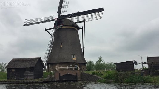 windmills of holland 2