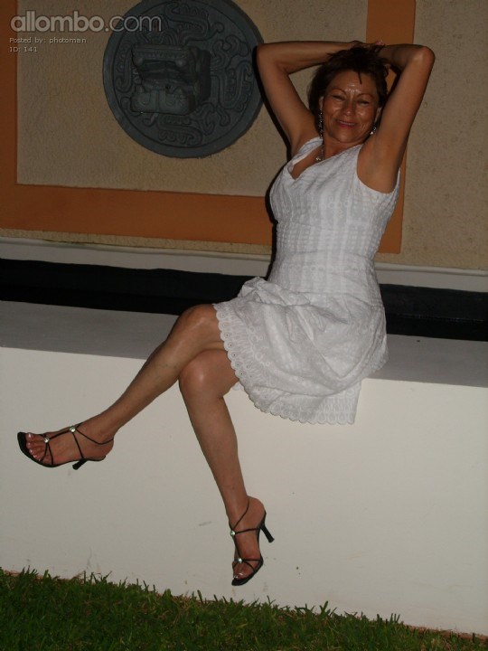 In the evening before dinner, drinks...