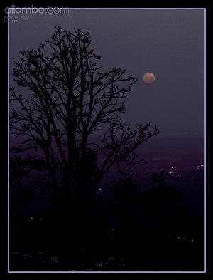 Tonight moon is Full :D, and the first attempt at shooting in RAW.
