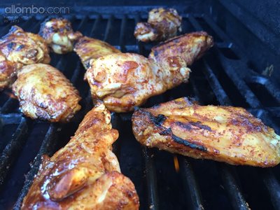 Spicy grilled chicken wings!