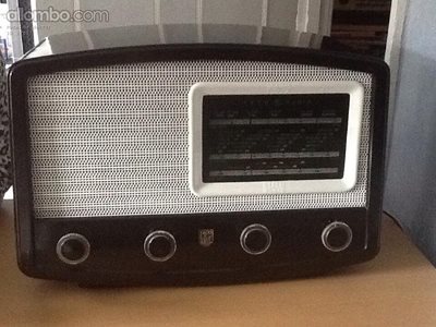 I refurbish old radio