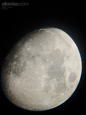 Last nights Moon over Brisbane