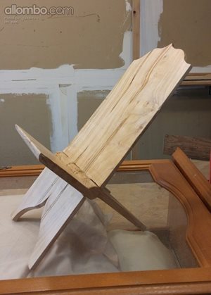 A Roubo Bookstand made from Ambrosia Maple